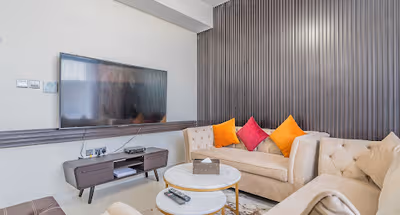 Exquisite 3BR Villa on Albizia Street