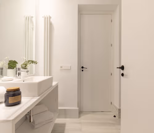 Las Plaza Serviced Apartment