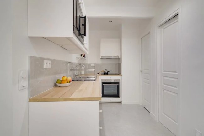 A  200M2 JEWEL IN CHAMPS ELYSEES