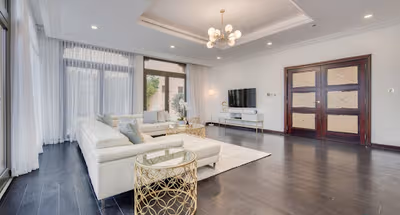 Upscale 6 Bedrooms Villa