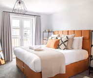 (MEW1) The Gatehouse 2P