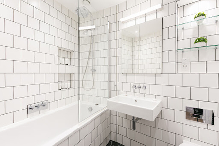 Luxury bathroom at Shaftesbury Avenue Covent Garden