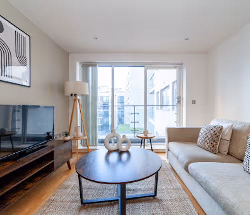 The London Bridge Collection