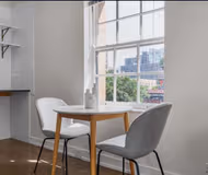 W Lawrence Ave Serviced Apartment