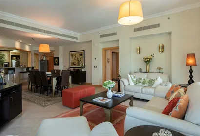 Shoreline 7 Serviced Apartment, Palm Jumeirah