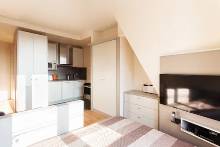 Rue Milne Edwards Serviced Apartment