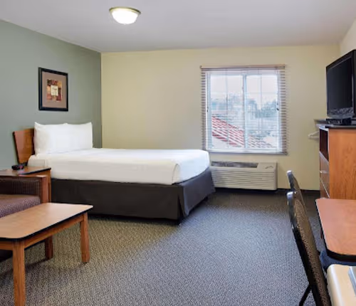 Richmond West Apartment