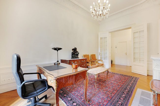 200M2 LUXURY IN AVENUE FRANKLIN D ROOSEVELT