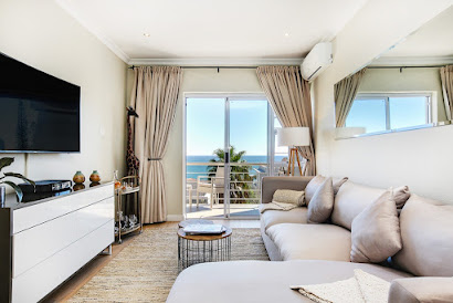 Premium Self Catering 2BR Apartment in Camps Bay