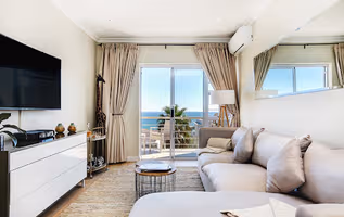 Premium Self Catering 2BR Apartment in Camps Bay