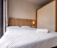 King sized bedroom at Farrer Park Apartments, Chinatown