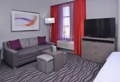 East Highway Serviced Apartment