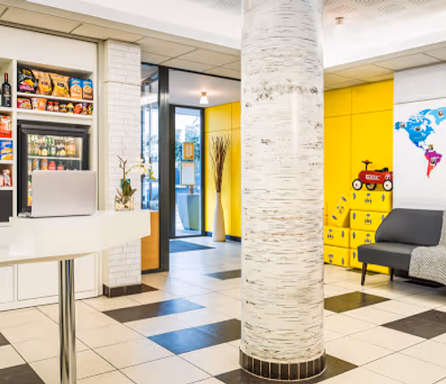 Stunning living area in Vanves Porte de Chatillon, Champs Elysees