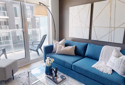 Bronte Road Service Apartment