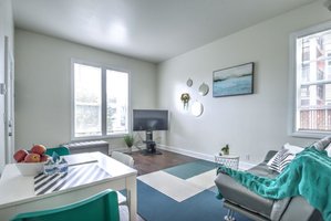Cozy Capitol Apartment
