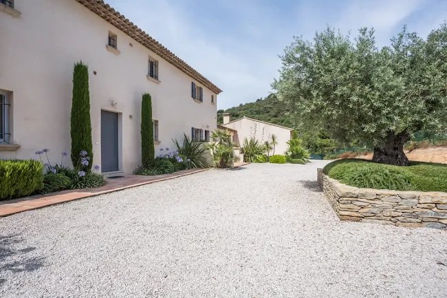 EXCEPTIONAL 320M2 BASTIDE OVERLOOKING THE GULF OF ST TROPEZ