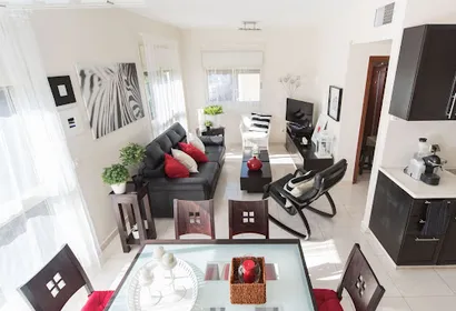 Spacious 2 Bedroom Apartment in Ben Yehuda