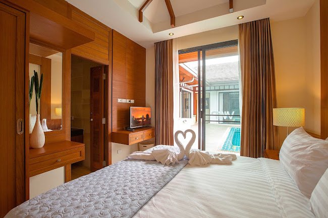 Spacious Pool Villa in Rawai Beach