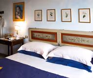 King sized bedroom at Olive Grove Porcigliano - Florence Hillside