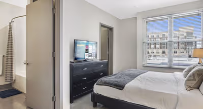 West Wilson Ave Serviced Apartment
