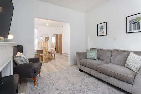 St Davids House Lovely 4 bedroom house 2 bathrooms