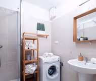 Vagabond Downtown VII