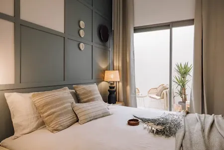 Breezes Serviced Apartments