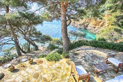A Luxurious French Riviera Villa