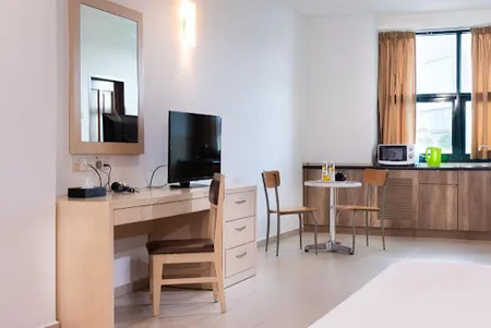 Jalan Pantai Molek Apartments