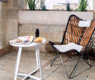 Exterior of King David Crown