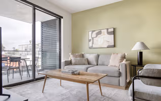 Keystone Av Apartment