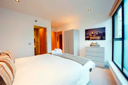 Bedroom at London Bridge - 118 Tooley street
