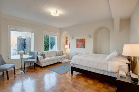 Hyde Street Apartments