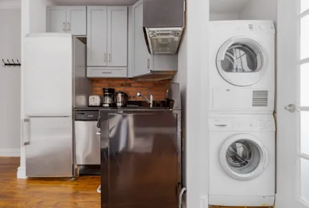 E 35th Street Serviced Apartment