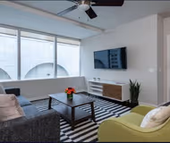 Akard Street Serviced Apartment