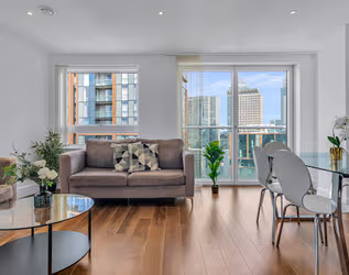 Talisman & Duckman Tower at Canary Wharf by MySquare