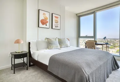 East Ocean Blvd Serviced Apartment