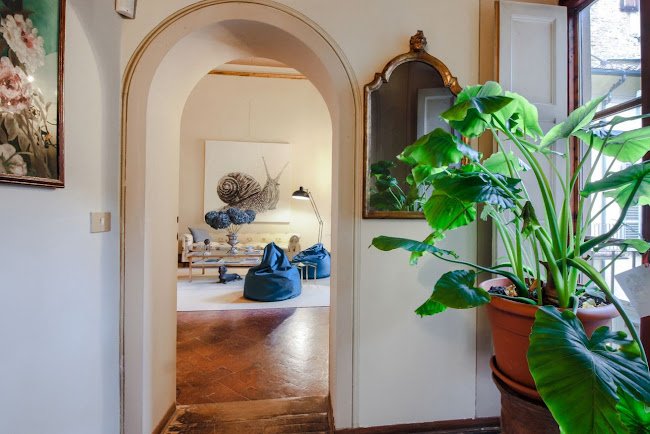 ARTFULLY DECORATED ABODE IN THE HISTORICAL CENTER