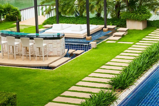 A Glamorous Villa Paradise in Phuket