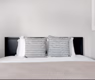 Winthrop Rd service Apartment