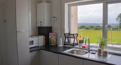 3-bedroom home with Breakfast, PS4 & Parking