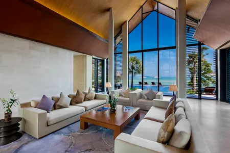 A Luxuriously Stylish Villa in Phuket