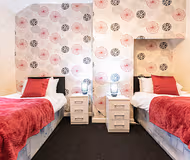 Cosy 2 Bedroom House (St Helens)