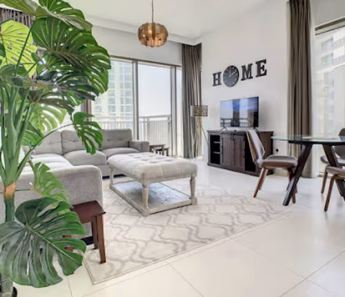 Stylish Creekside 18 Apartment