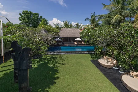 Luxurious and Stylishly Designed Villa Ramadewa