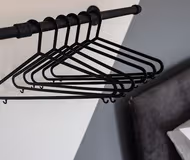 New build 3 bedroom house mins from LFC sleeps 7