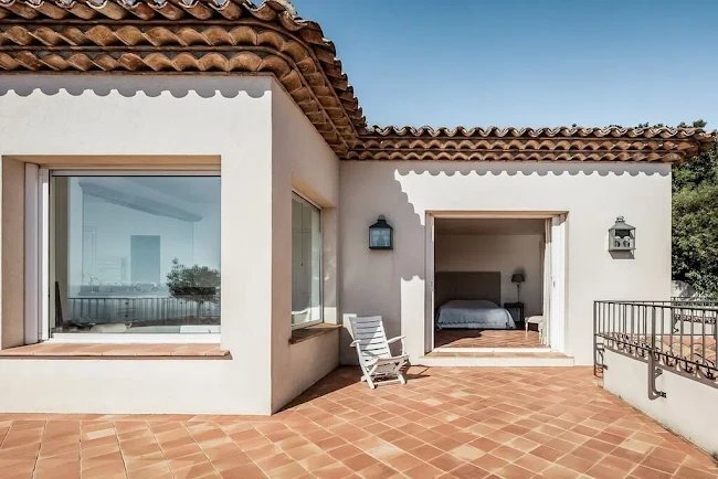 STUNNING VILLA IN GRIMAUD PANORAMIC SEAVIEWS