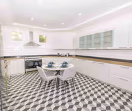 Luxury 6 BR Villa in Palm