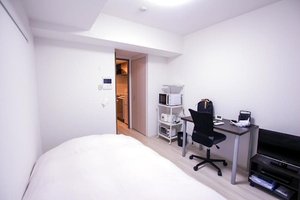 Furo-Cho Studio Apartment