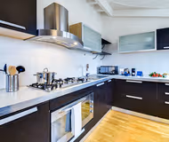 Full kitchen at Tabacchi